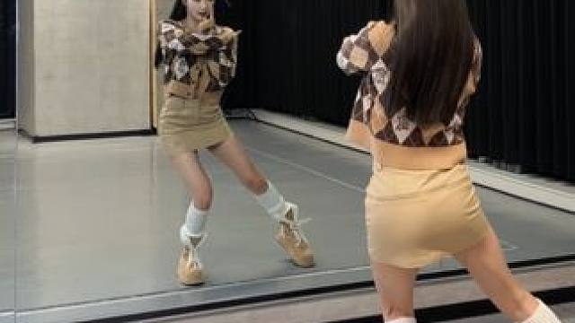 短裙你就这样一直火下去吧！