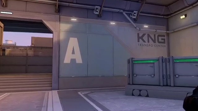 戈贝尔啊戈贝尔！你咋对文班亚马下手这么狠呢？一个垫脚！一个肘击！文班能坚持打完比赛也是不容易！#篮球