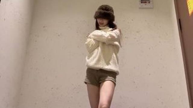 一股纯正的二代味袭来