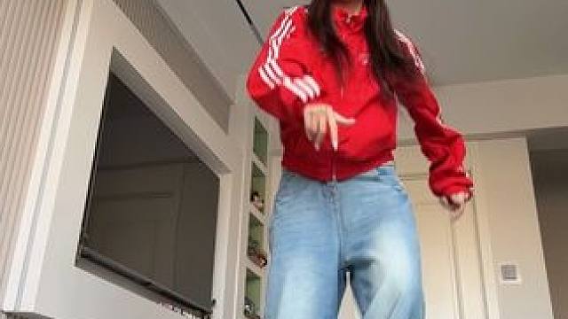 早起上了vata的一手课 好久没跳这么直男的舞了