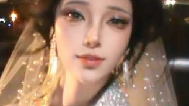 这次你是否会坚定的拉住我的手呢