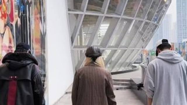 演尬剧是这样的