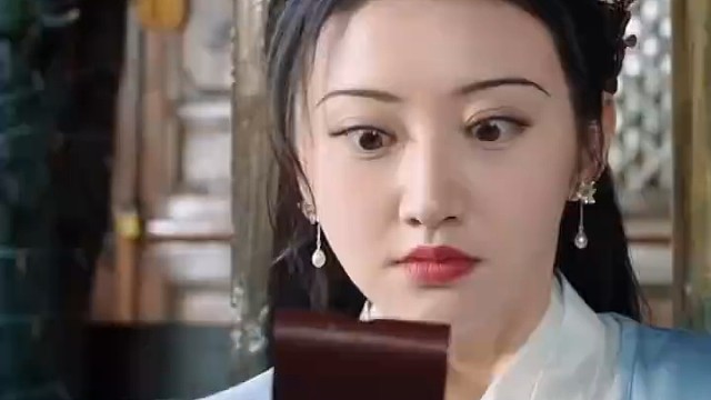 司藤怕虫子，看到虫子的表情太可爱了！