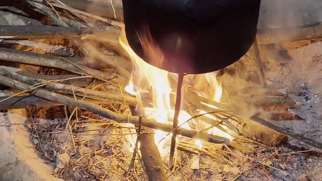 早上的第一把火得烧旺一点