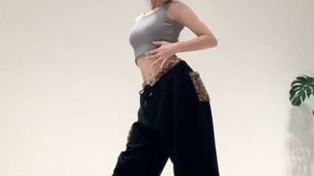 小美 跳给你看的 请查收