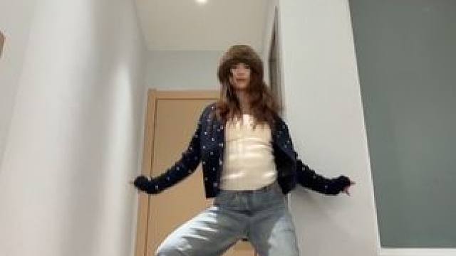 短裙怎么编都好看