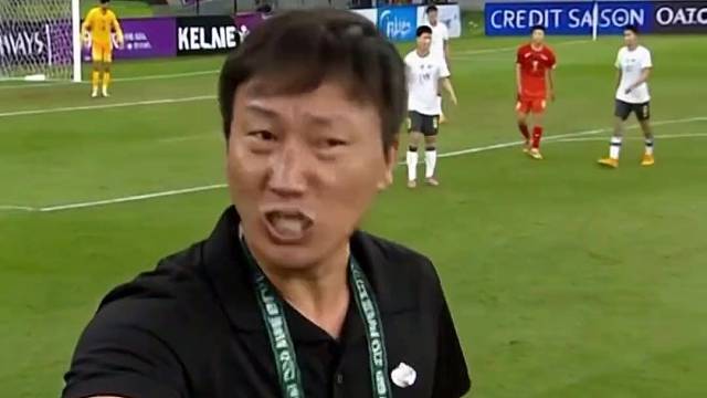 看懵了！这届U23国足太意外