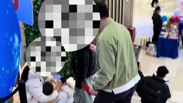 郑州华南城，接受粉丝挑战。