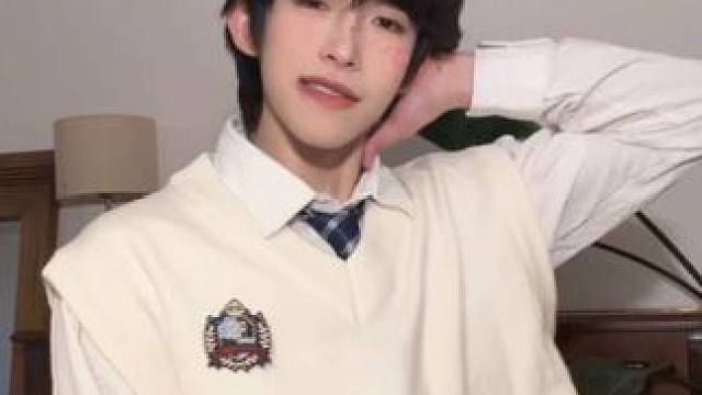 谁来帮我看看啊