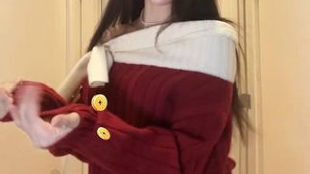 和我一起摇出你的新年本命穿搭吧