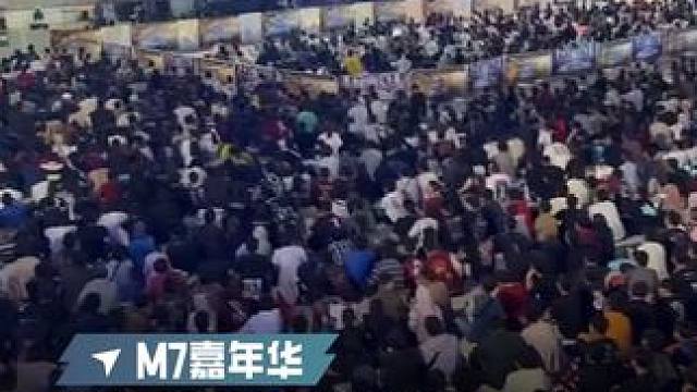 M7世界总决赛雅加达赛场沸腾，满屏都是观众的热爱