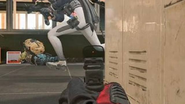 不是我胆子大，是我腿趴抽筋了。