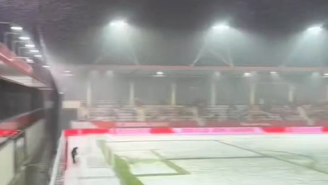 下雪天也阻挡不了慕尼黑女足比赛