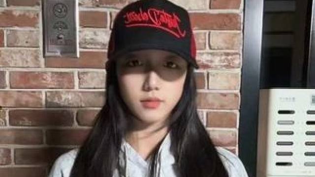 看书时：马冬梅，马冬梅，马冬梅 背书时：马什么梅？什么冬梅？ 考试时：孙红雷 祝我考试顺利