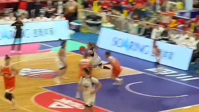 女篮进攻利器，李梦的进攻太丝滑了