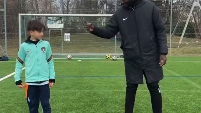 每天训练好久都能有这技术，可以继续努力