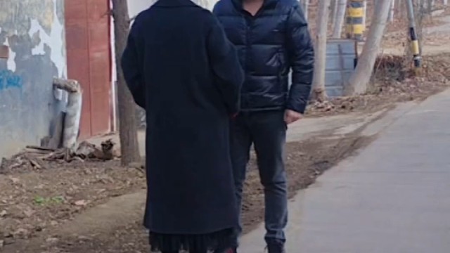 过年回家遇初恋
知心话儿说不完
假若当年有点胆
如今可能共枕眠
[捂脸]