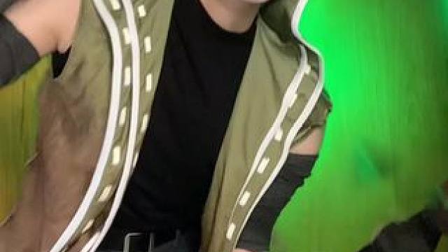 谁点的任务出来举手