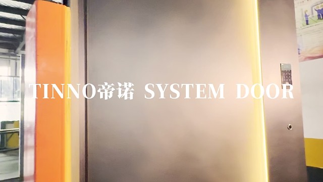 用线条与光影定义当代私邸气场 #TINNO帝诺系统入户门 #别墅门 #系统门 #上海