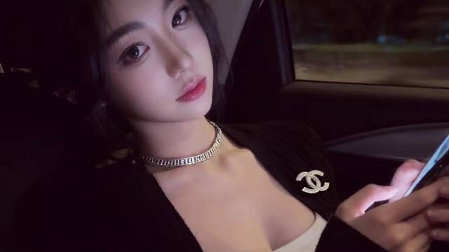 ˶•̀֊•́你咋整的 咋一叹气就有人哄你