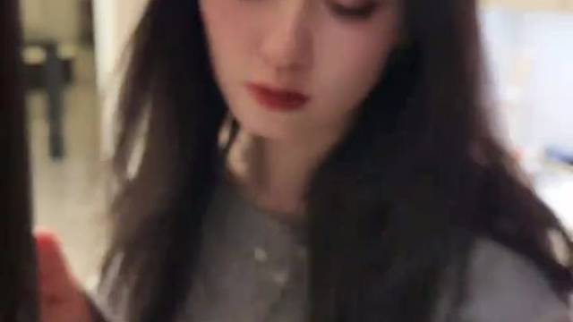 这个姐姐真漂亮啊