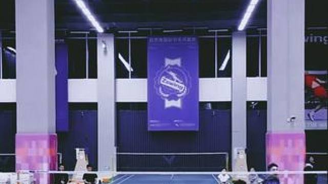 见过郑思维打单打吗？还是跟影帝打噢！