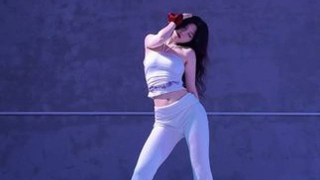 尔康 快把我的威士忌拿给我