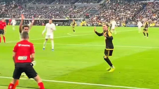 姆总为罗德里戈出头