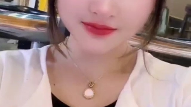 今日闪婚，广东，女生，26岁，未婚，身高158左右，普通工作，性格好，
​要求男生，36岁以下，未婚