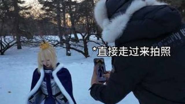 60岁正是当二次元后勤的年纪