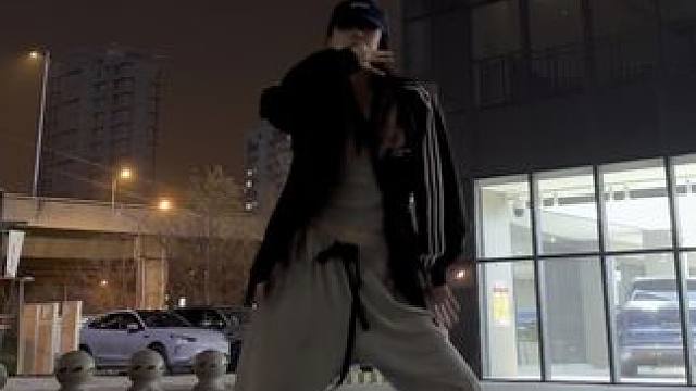 谁来科普下张函瑞！！太帅了这个进行曲