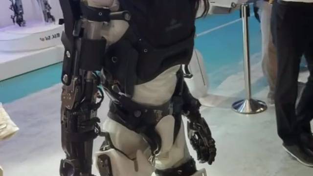 放心，不是骗你们的，这是骗投资商的