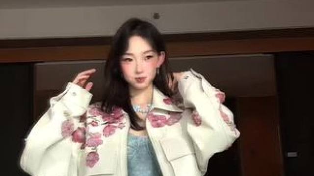 ʟᴏᴠᴇ ᴍᴇ ᴍᴏʀᴇ