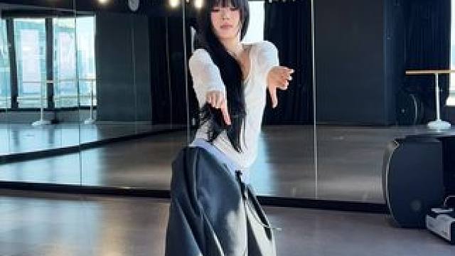 嘿嘿嘿库存嘿嘿嘿montagem舞蹈 跳舞穿搭