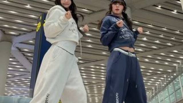 好爱好爱 两版都好绝！