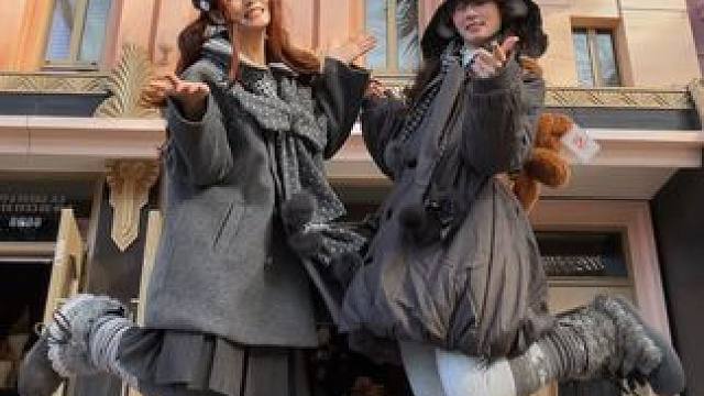 就！这样莫名其妙的爱上你