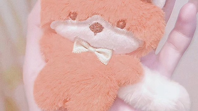 美甲满钻，马年满赚