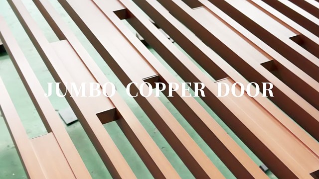 别墅外立面标配，纯铜格栅质感拉满#中宝天一铜门 #别墅门 #铜门 #上海