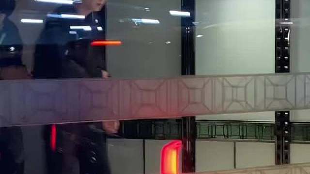 耳夹皮衣瓦男神你到底想帅死谁 ​​​