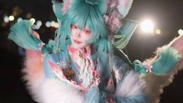 “不愿去，偏偏终别离…..”