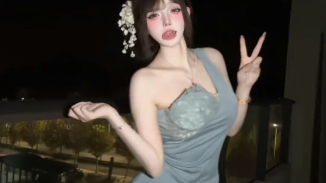 新买白丝，有一点紧