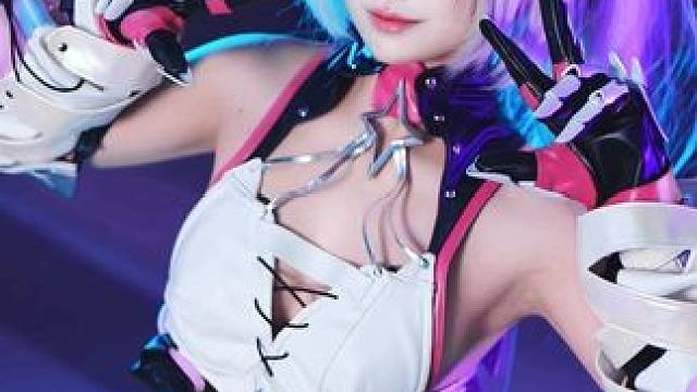 你们二次元真的不怕冷对吗