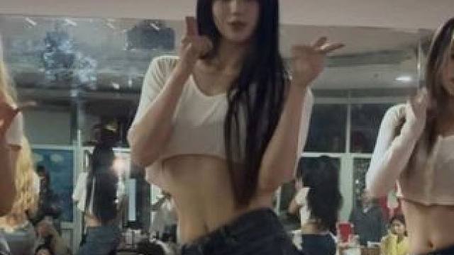 谁敢看完这2分钟的上半段视频….