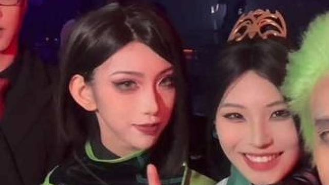 如果不用争夺源晶两个世界的特工应该都能成为好朋友吧 无畏契约花式开瓦