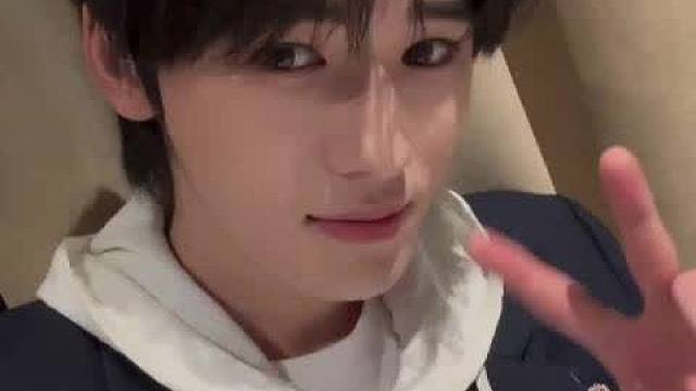 没有任何击杀但是mvp# 
亚轩的英雄池至今还未看到全貌 ​​​