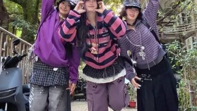 三个人刚好对应三个love #