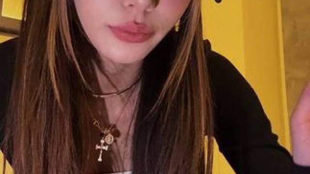 评论区谁敢发语音唱歌