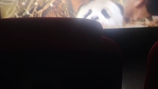 那天我们恶语相向  我想起了我们第一次见面.