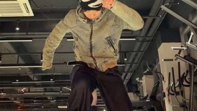 拜完年立马来支持博哥 王一博