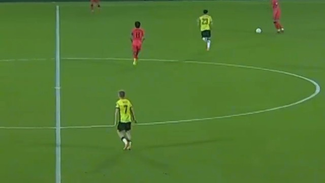 这长传也太帅了有点像那个的影子